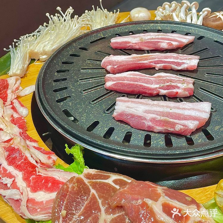 青岛的韩料店那么多 他们家是我觉得最像韩国的韩料店