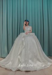 -Lady  Jane高端婚纱礼服馆