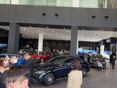 -奔驰上海利星(七宝店)