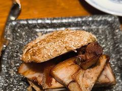 -老天桥酱肉烧饼夹肘子(天桥店)