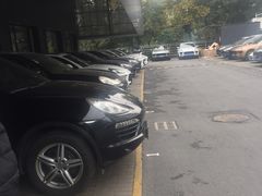 -杭州西湖保时捷售后服务中心(绍兴路店)