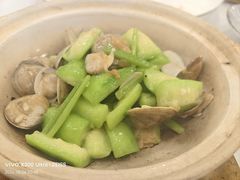 -粤盛海鲜平价店(洛溪食街店)