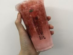 草莓酸奶-潮汕良心果汁(金新北路店)