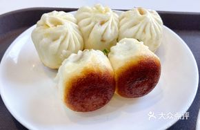 Wang Dada Pan-Fried Dumplings