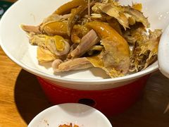 -头上红煨盐鸡·非遗院子餐厅