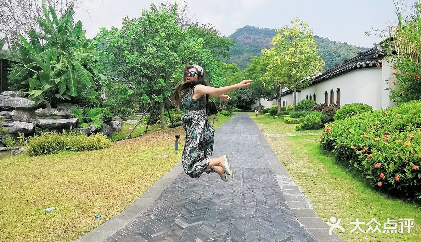 曲径通幽处， 禅房花木深🍃