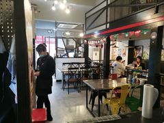 大堂-富乐满韩国正宗炸鸡韩国料理(虹泉路店)