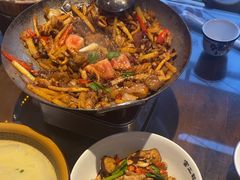 -富正毅三下锅·湘西韵味(天门山索道店)
