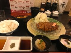 -牛カツ京都勝牛(河原町蛸薬師店)