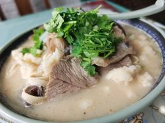 羊肉泡馍-东伊顺(高银街店)