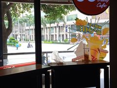 靠窗位-85度C(厦门台湾街店)