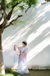 -一揽芳华汉服旗袍体验馆(拙政园店)