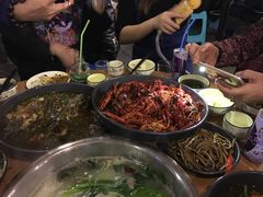 -去吃小龙虾·江湖菜·烧烤(南滨路店)