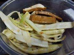-何鸭子