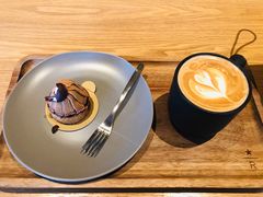 -星巴克臻选(上海合生汇1F店)