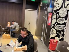 -麦当劳(深圳北站高铁店)