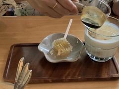 -默迹咖啡馆