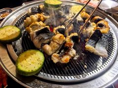 -围炉肉舍•炭烤活鳗•丹东海鲜烤肉(步行街店)