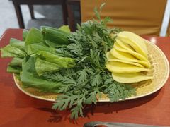 -菌之家·专业纯野生菌火锅·特色炒菌