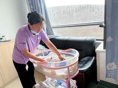 -秋歌护理·月嫂·育儿嫂(浦东医院店)