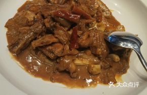 Catfish Stewed with Fish Lips