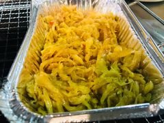 酸菜-马路牙子烧烤音乐酒馆(望京店)