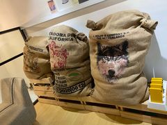 -red donkey coffee