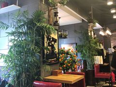 -愉肴麻辣香锅(中山路店)