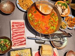 -楠小云·云南鲜牛野生菌自助火锅(九眼桥店)