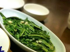 -阿瓦山寨·湘菜现炒·剁椒鱼头王(咸阳总店)