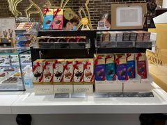 零售区-GODIVA(宁波来福士店)