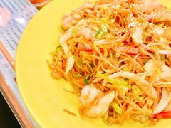 星洲炒粉-小龍鳳餐室(番禺路店)