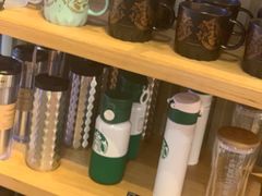 零售区-星巴克(北京复兴路店)