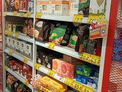 零售区-好特卖HotMaxx(杭州滨江宝龙城店)