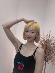 -BULB STUDIO 巴柏明星发型工作室