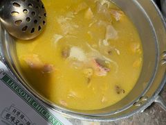 -禄婶鸡煲·打边炉