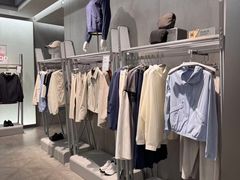 -迪桑特DESCENTE(青岛山东路万象城店)