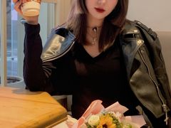 -Chanel(德基广场店)