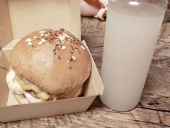 -HIGH FIVE哈福手工汉堡(桂林路店)