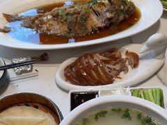 -梅利汴京烤鸭•开封豫菜地标店(东大街店)