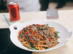 湿炒牛河-华威达牛庄(黄埔大道西店)