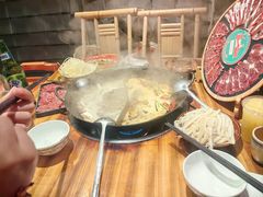 -周小明火锅(黑金冠社区店)