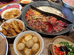 -萍姐火锅·公路夜市(武汉首店)