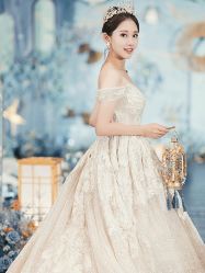 -伯瓷皇后婚纱艺术空间