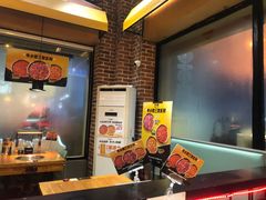 -牛小嫩串串火锅(老国贸总店)