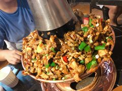 -巴四老城区炭火蛙锅(张江店)