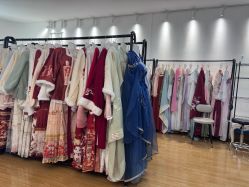 -汉仪华裳汉服馆(打浦桥店)