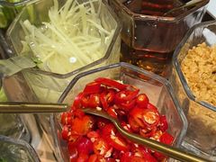 -红鼎豆捞·非遗鲍皇汤火锅(宝丰路店)