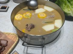 -肥仔文澳门猪骨煲(南京西路店)