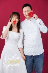-现代经典婚纱摄影
